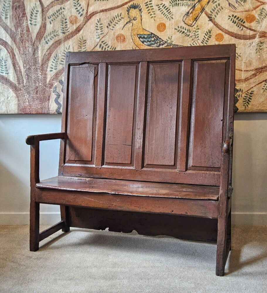 High back settle