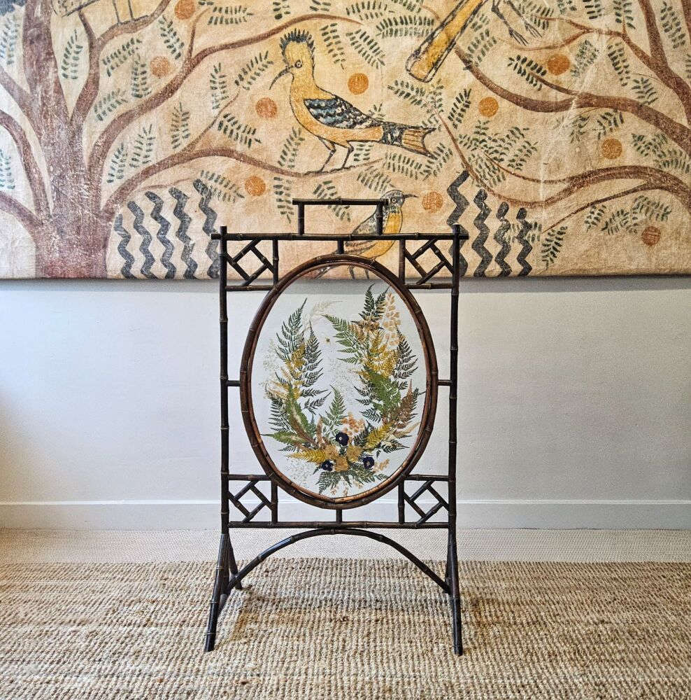 Naturalistic fire screen