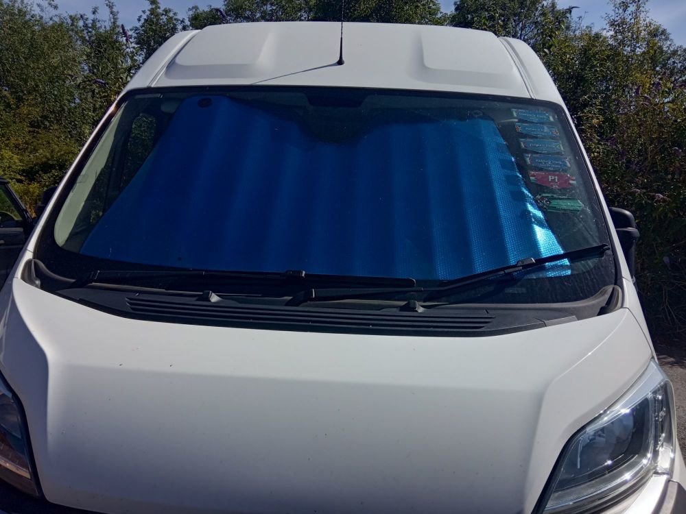 Van tuck lorry caravan large windscreen sunshade silver reflective 150 cm x 90cm