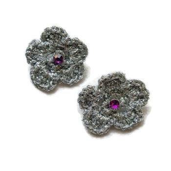 Posy :   Silver Single Blossom 