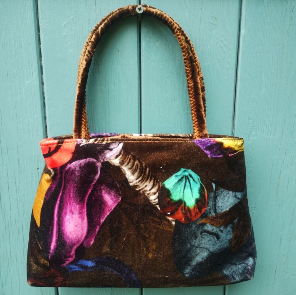 Bags of Style:  Stunning Deadstock Designer Dragonfly Velvet Bag. Fully lin