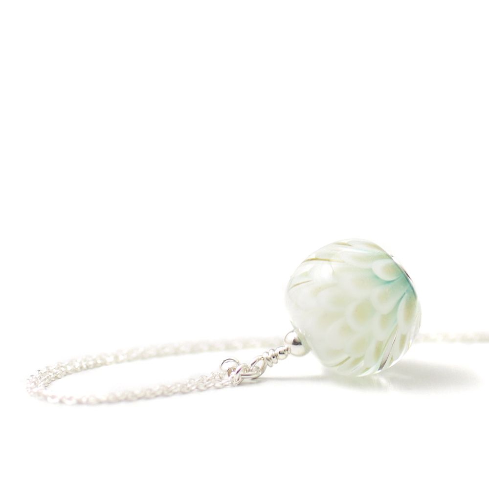 (WS) Petal Collection Long Globe Necklace