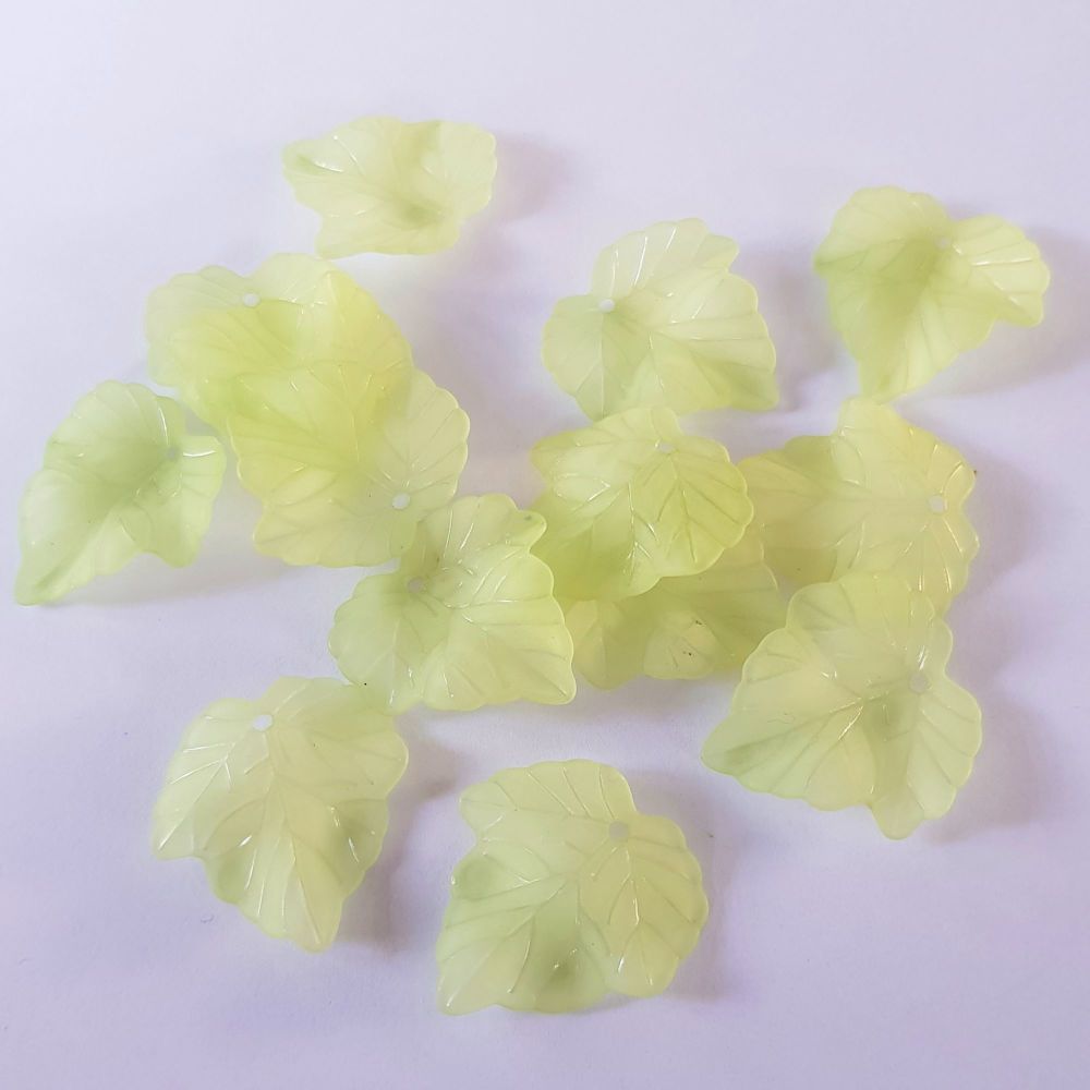 Leaves 32 'Lucite' transparent Acrylic Beads, green 22.5mm