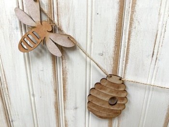 wooden bee bunting