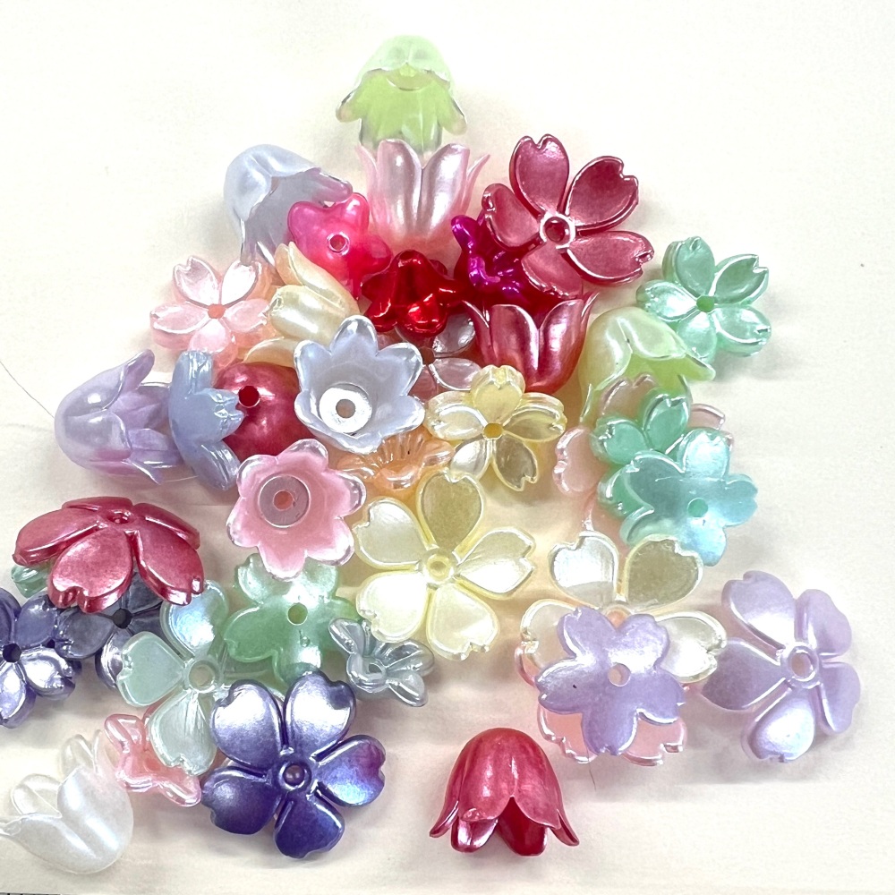 Imitation pearl flower beads