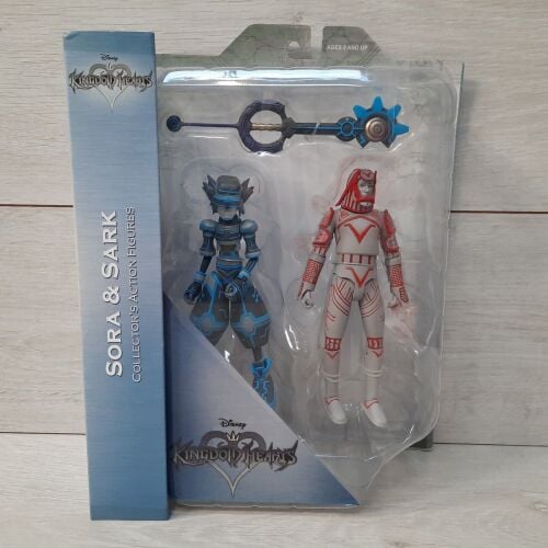 Disney Kingdom Hearts - Sora & Sark - Collector's Action Figure