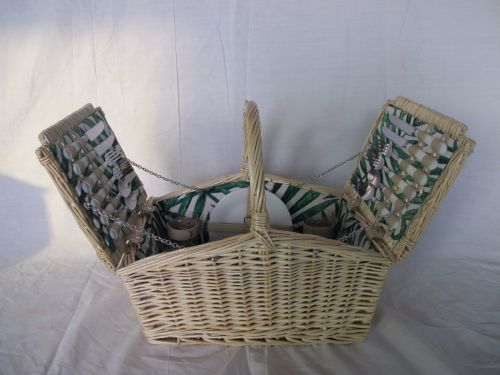 4 Person Catflap Hamper 