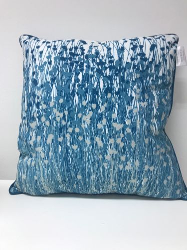 Clarissa Hulse Grassflower Piped Cushions