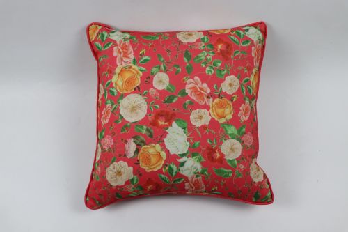 RHS MAGENTA FLORAL PIPED CUSHION