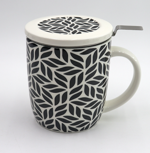 CHA & CO BLUE PETAL PRINT INFUSER MUG