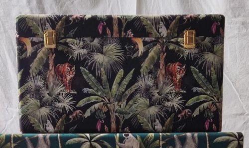 Small Black Tropical Animal Velvet Trunk
