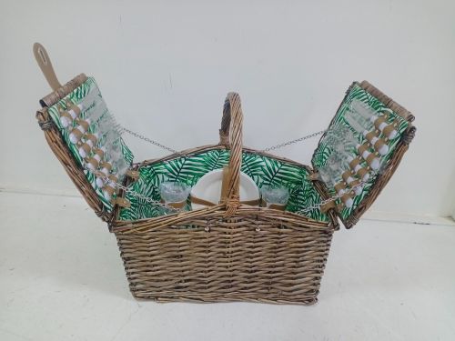 4 Person Picnic Basket - Palm/Walnut