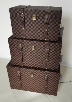 LUXURY TRUNKS