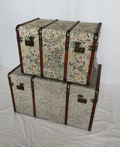 LARGE STEAMER TRUNK