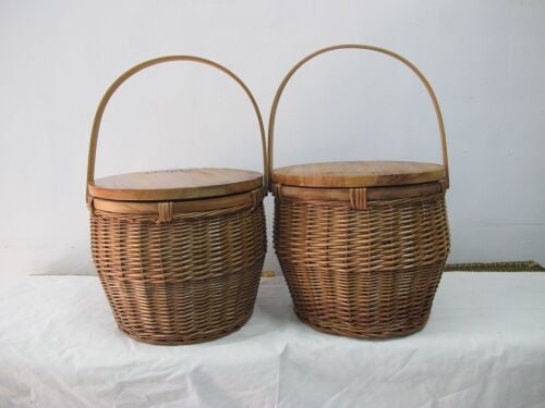 WILLOW BASKET WITH WOODEN LID