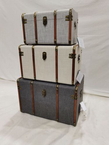 SMALL FLAX STEAMER TRUNK
