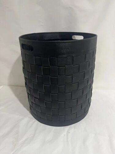 LARGE LAUNDRY BASKET