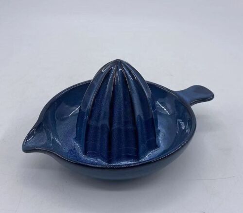 SCANDI HOME REACTIVE GLAZE JUICER