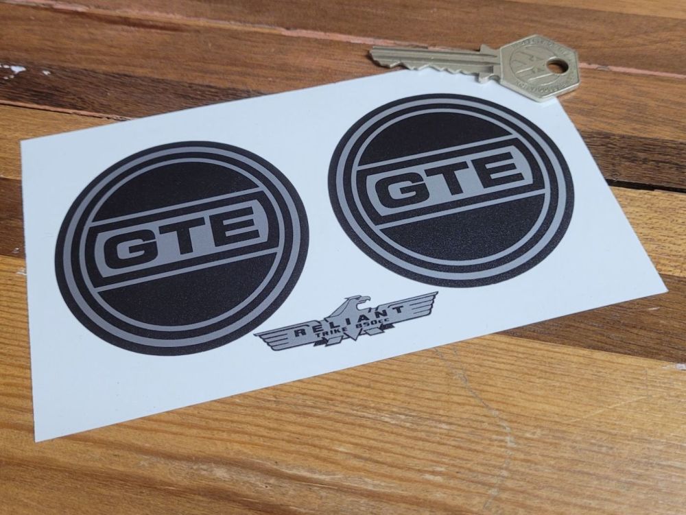 Reliant GTE Wheel Centre Style Stickers - Black Background - 66mm Pair