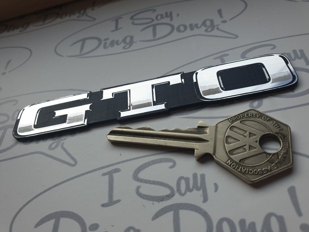 Pontiac GTO self-adhesive Car Body badge 4.5"