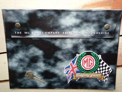 MG Safety Fast Grey Large A4 Document Holder/Toolbag.