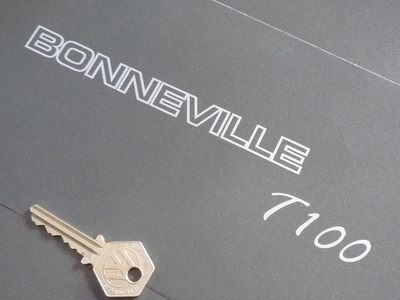 Triumph Bonneville T100 Cut Text Outline Style Stickers. 7.5