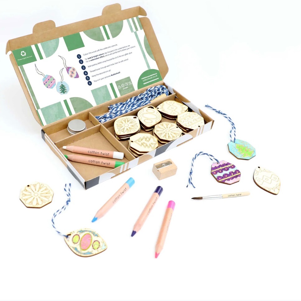 Mindful Advent - Paint your own decorations kit