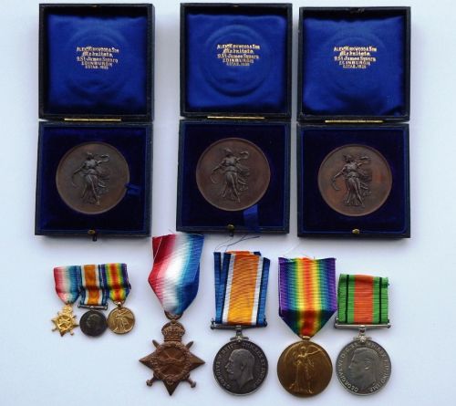 1914/15 trio and Defence Medal to Lieutenant  R B Purves No 188 Special Gas