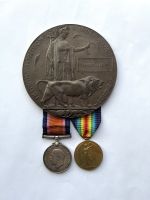 Pair and Plaque to 27984 Pte F Mann Notts and Derby R / 17 Bn Welbeck Rangers