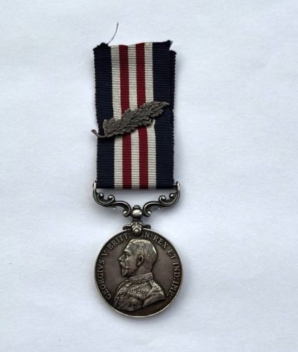 MILITARY MEDAL AND MID EMBLEMT TO GNR C WAIT B77/ BDE RFA