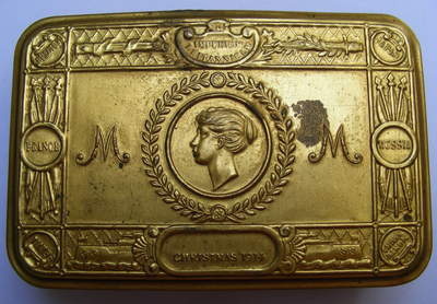 1914 Christmas Tin