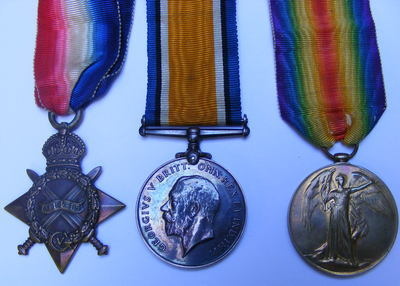 A 1914/14 trio to 13696 to Pte. Frederick Jones. Worcestershire Regiment