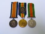 Pair + Defence and Silver war Badge to 286233 Gnr Rougier RA