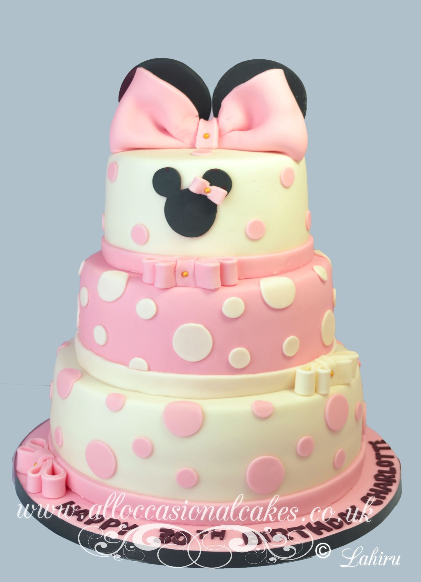 minnie mouse themed birthday cake
