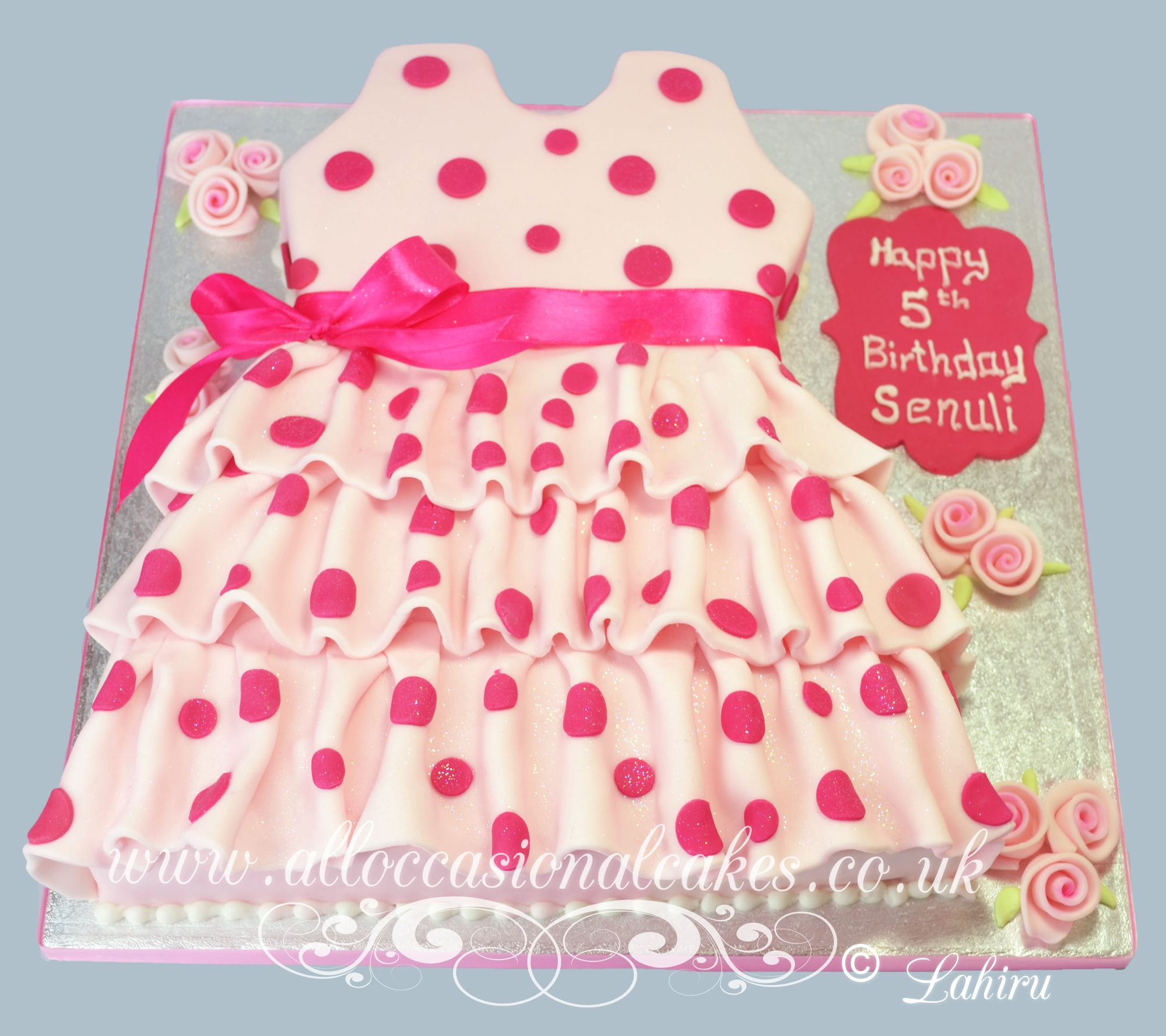 party dress themed cake