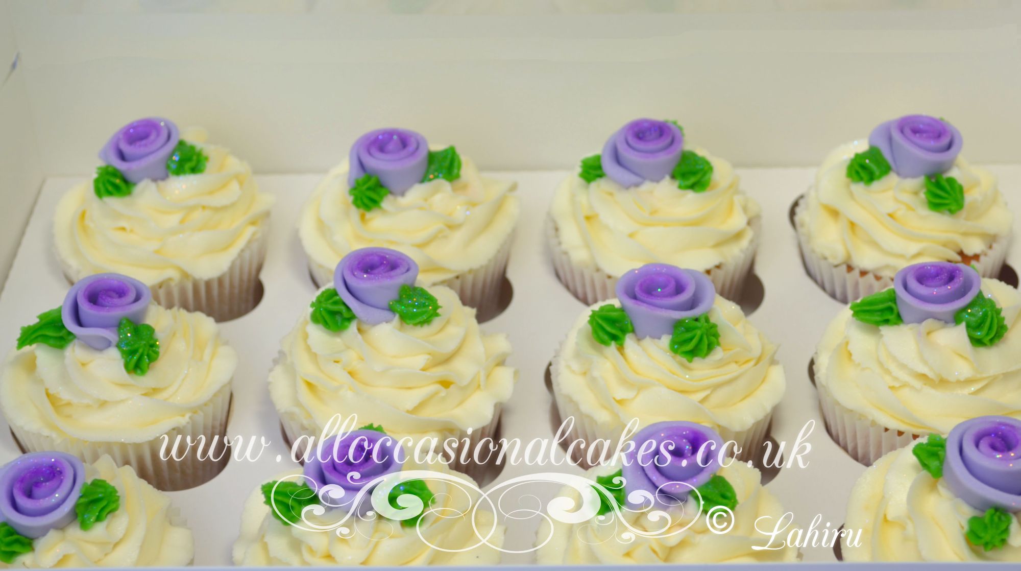 cupcake with lilac rose 