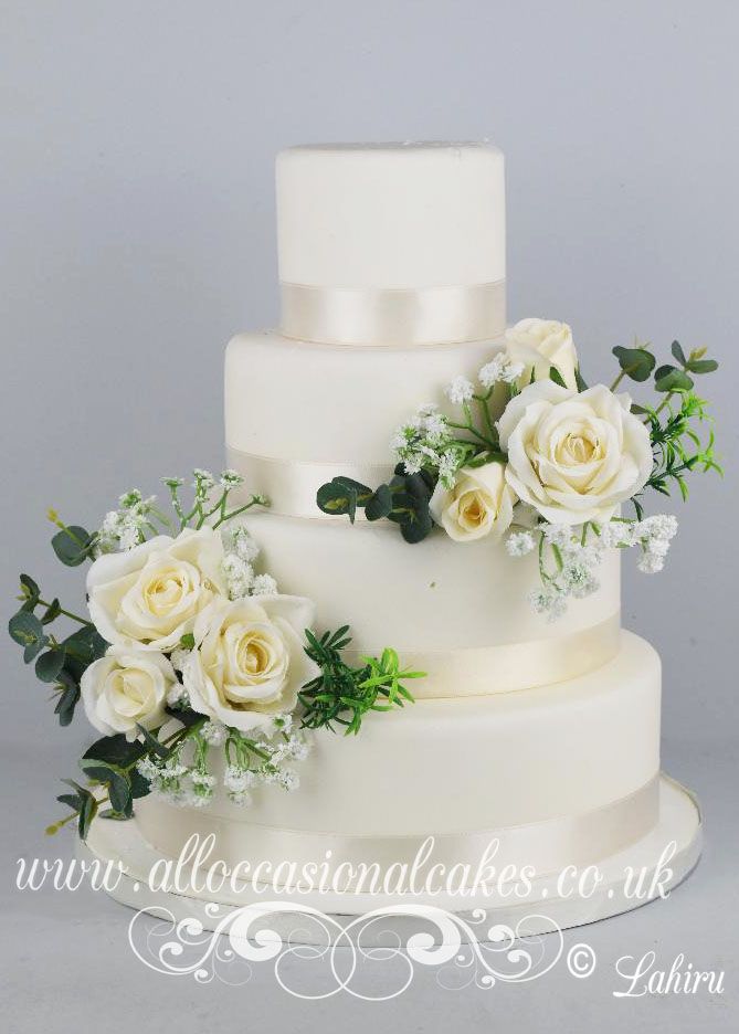 ivory rose wedding cake 