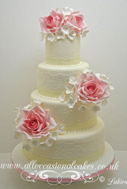 delicate rose wedding cake