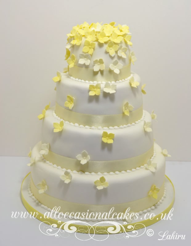 hydrangea flower cascade wedding cake