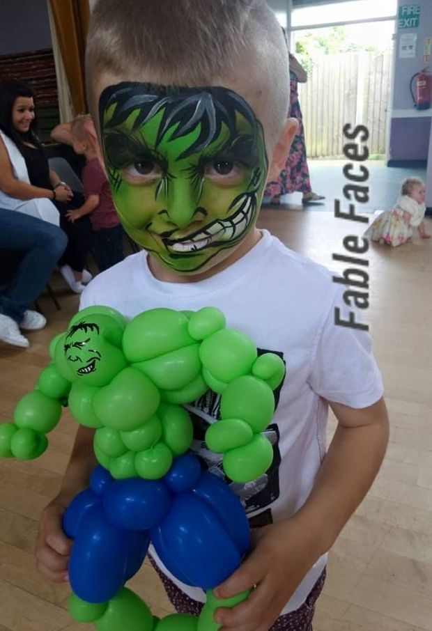 balloon twisting hulk