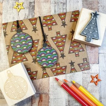 ***NEW FOR 2020*** - Christmas Rainbow Pattern Bauble Rubber Stamp