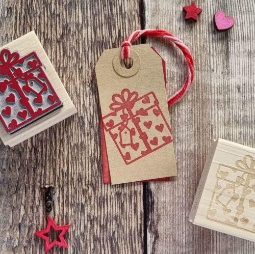 *****NEW FOR 2022***** Heart Present Rubber Stamp
