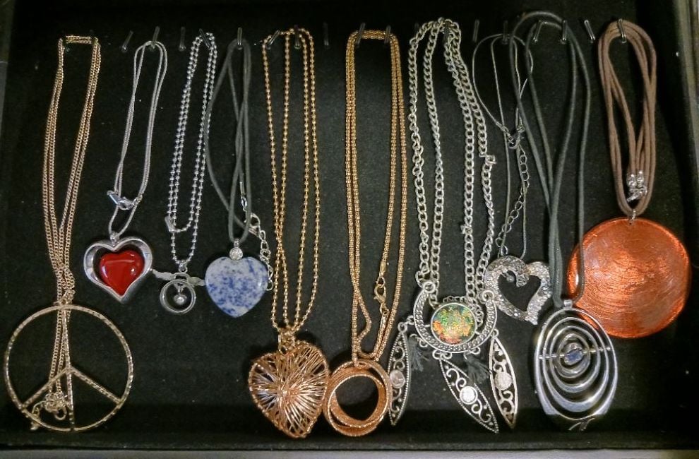 Necklaces / Chains