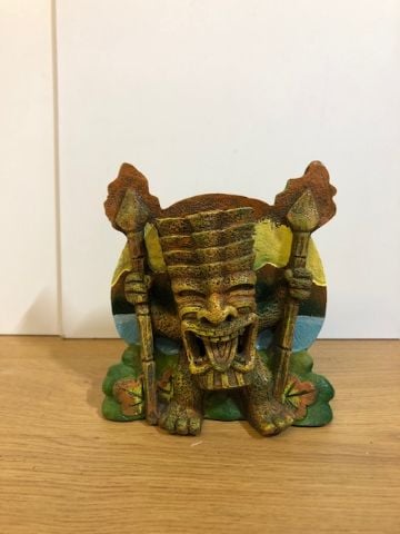 Tiki mask statue No 2