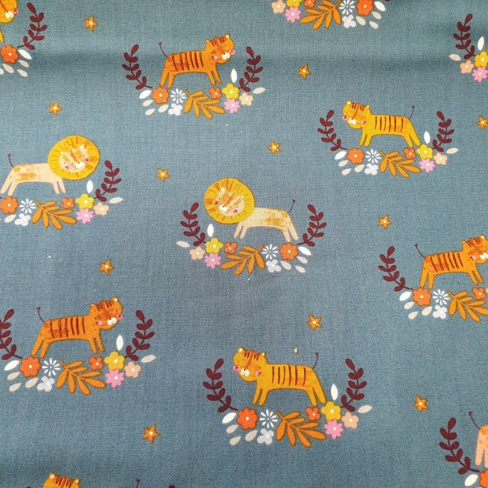 Dashwood Studio Meadow Safari Lion
