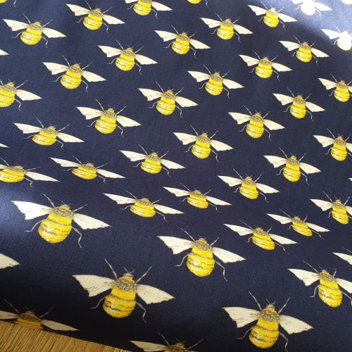 Cotton Poplin Bees On Navy