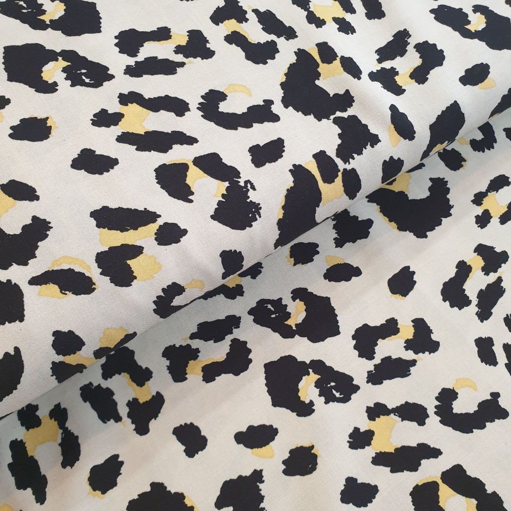 Viscose Fabric Leopard Print Sand 