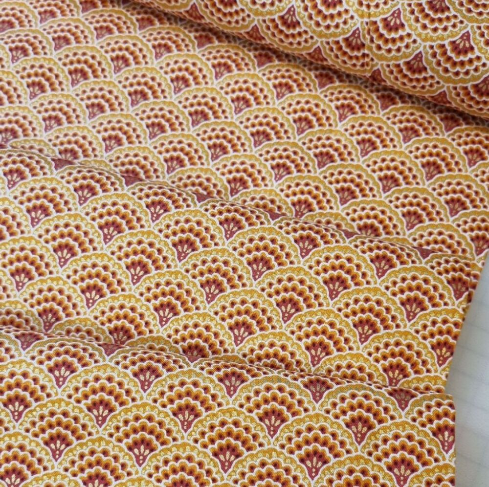Makower Cotton Fabric Metallic Luxe Scallop Rust