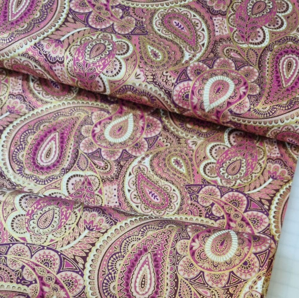 Makower Cotton Fabric Metallic Luxe Paisley Pink