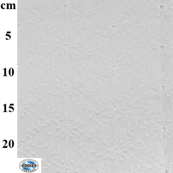 Broderie Anglaise Cotton Fabric Scallop Edge